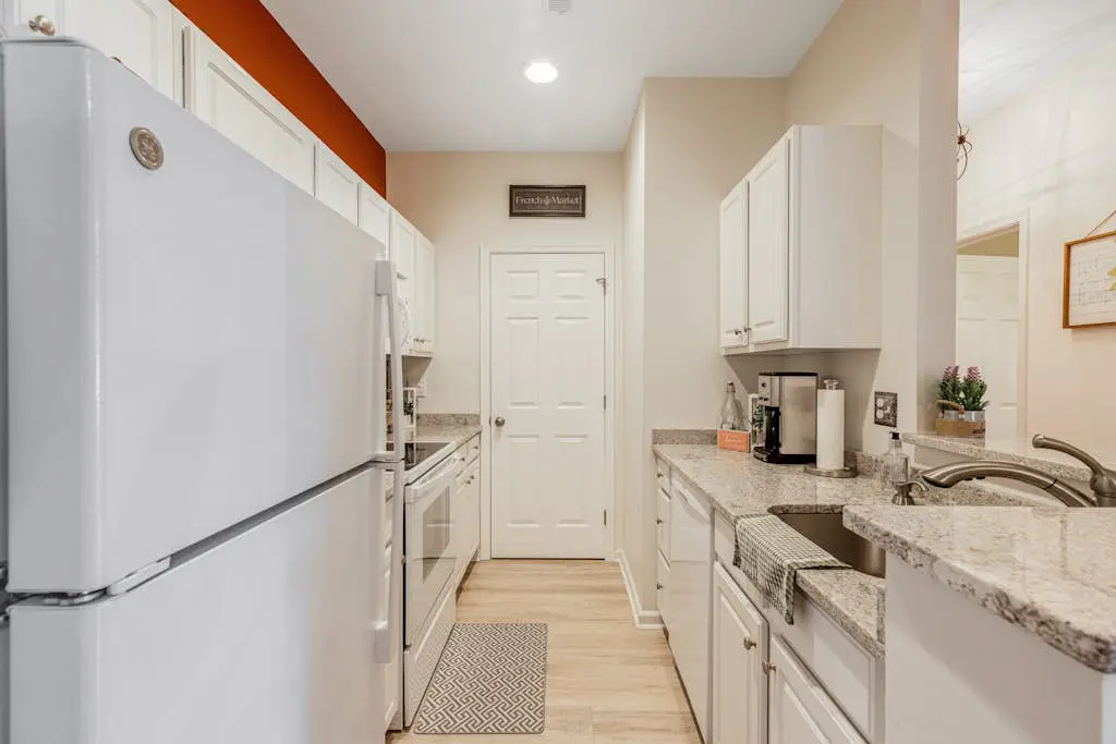 Villas at Bay Crossing - 34682 Villa Cir, Unit #4105