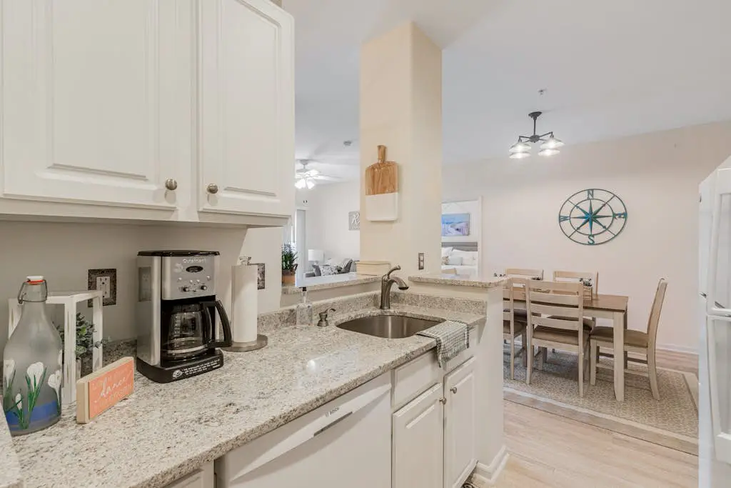 Villas at Bay Crossing - 34682 Villa Cir, Unit #4105