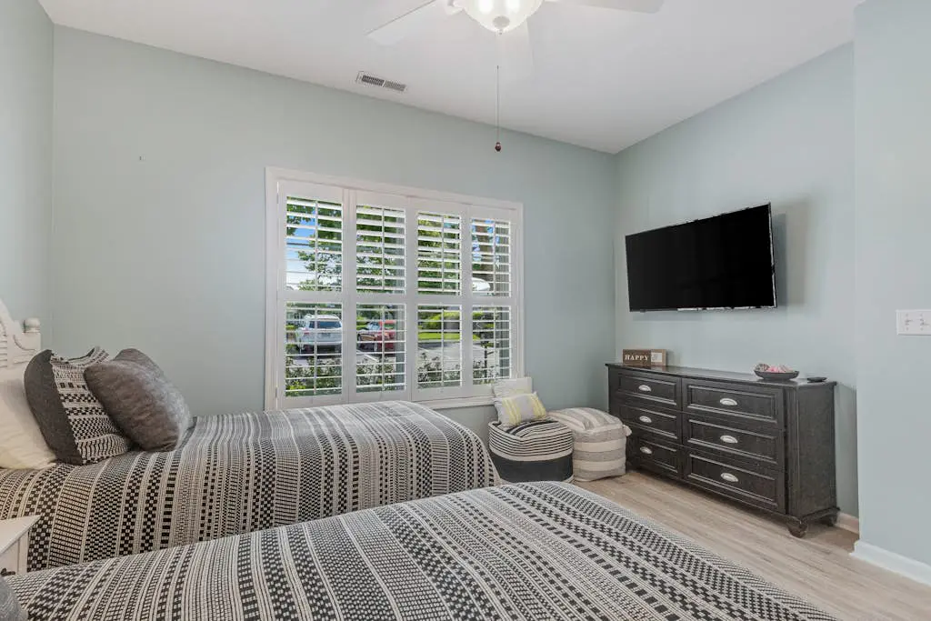 Villas at Bay Crossing - 34682 Villa Cir, Unit #4105