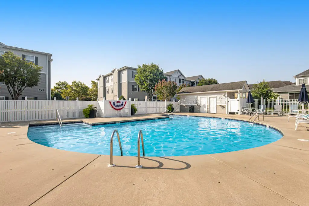 Villas at Bay Crossing - 34682 Villa Cir, Unit #4105