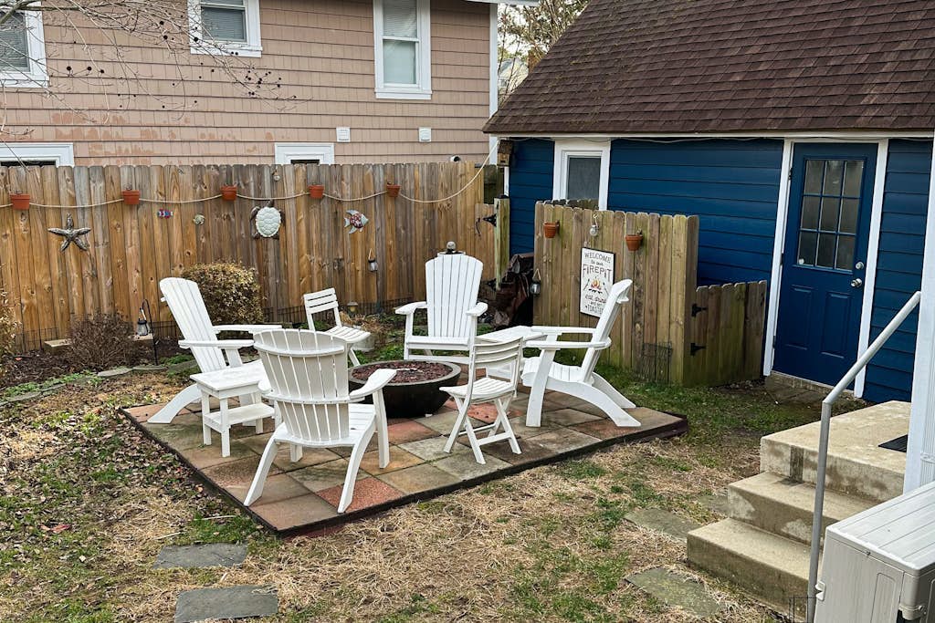 Town of Rehoboth Beach dog-friendly house close to beach & restaurants
