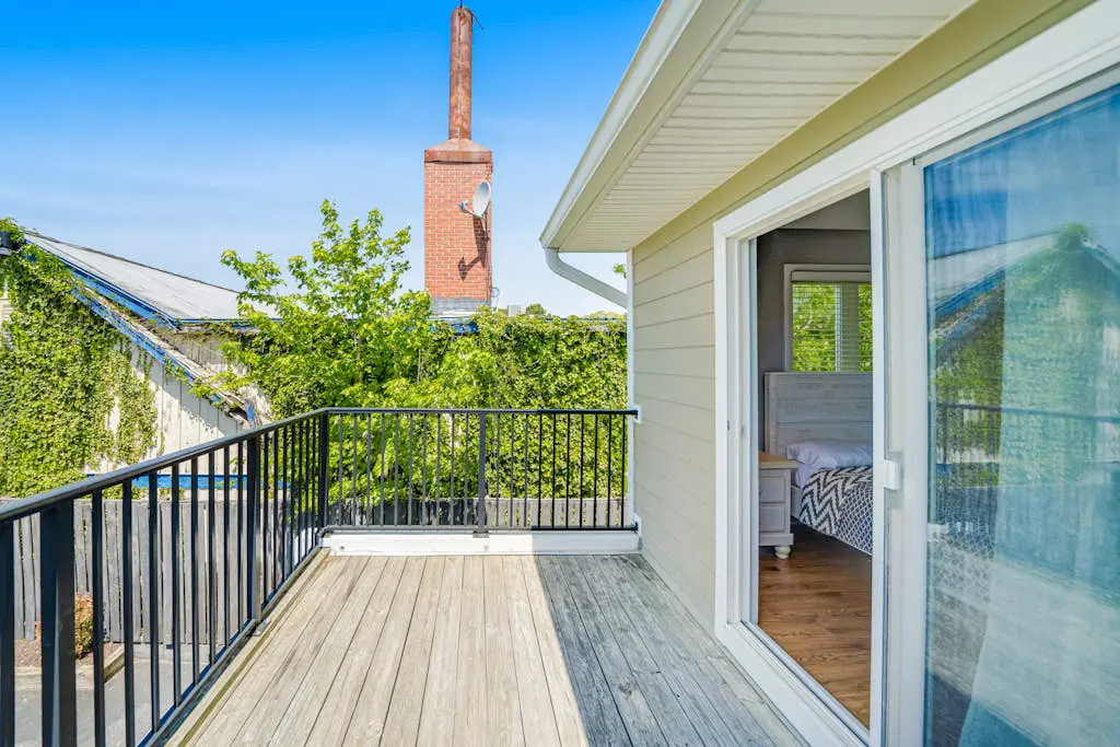 Scarborough Village - 245 Country Club Dr, Unit #608