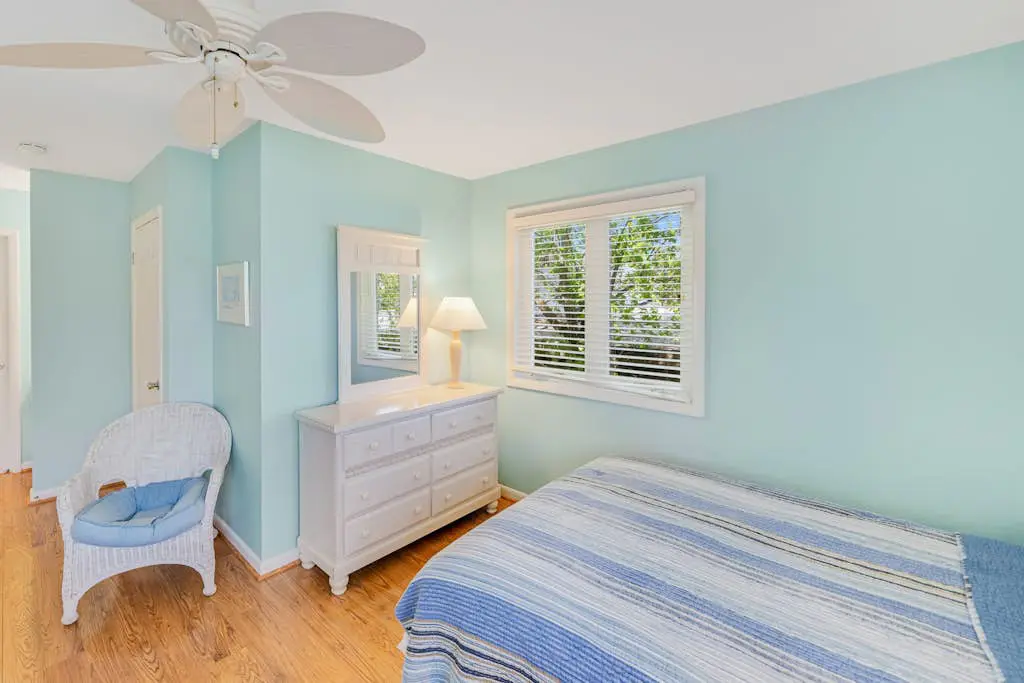 Scarborough Village - 245 Country Club Dr, Unit #608