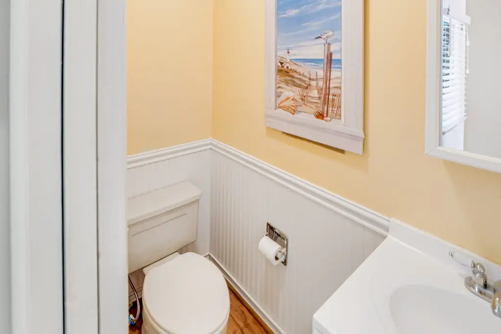 Scarborough Village - 245 Country Club Dr, Unit #608
