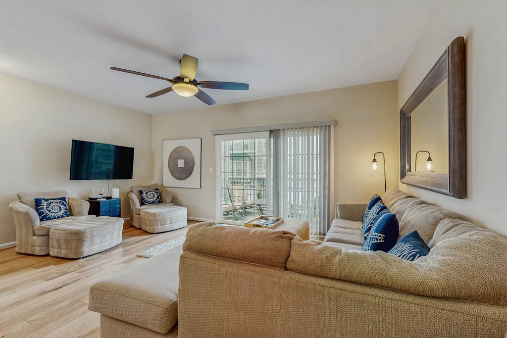 Rehoboth Crossing - 36985 Grindstone Ln