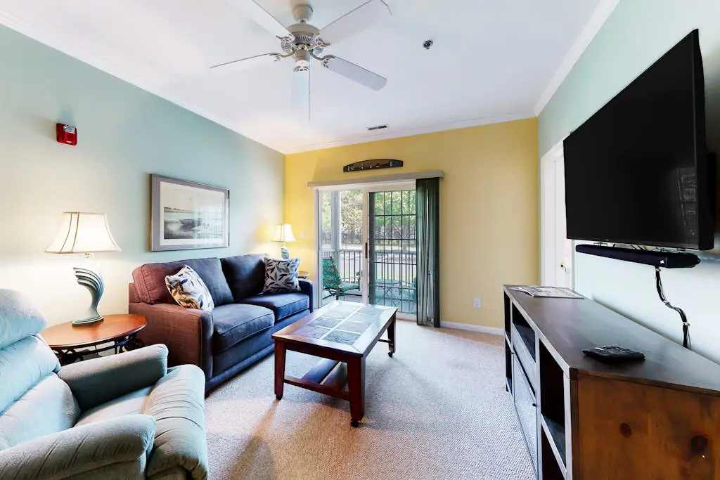 Sandpiper Village - 35542 E Atlantic Cir, Unit #203