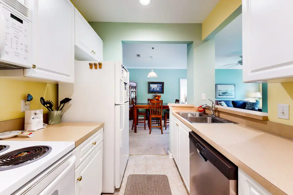 Sandpiper Village - 35542 E Atlantic Cir, Unit #203