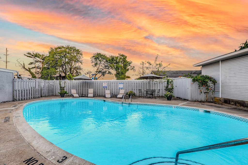 Rehoboth Beach House with an amazing pool, clubhouse, & washer/dryer