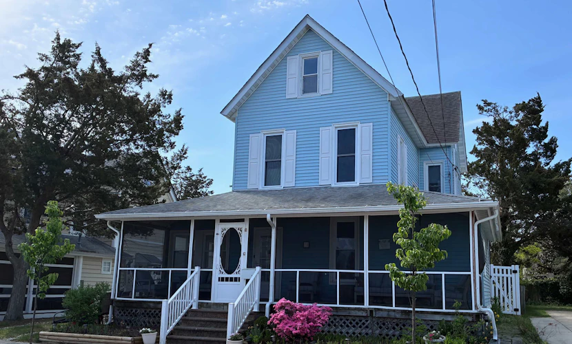 Town of Rehoboth Beach dog-friendly house close to beach & restaurants