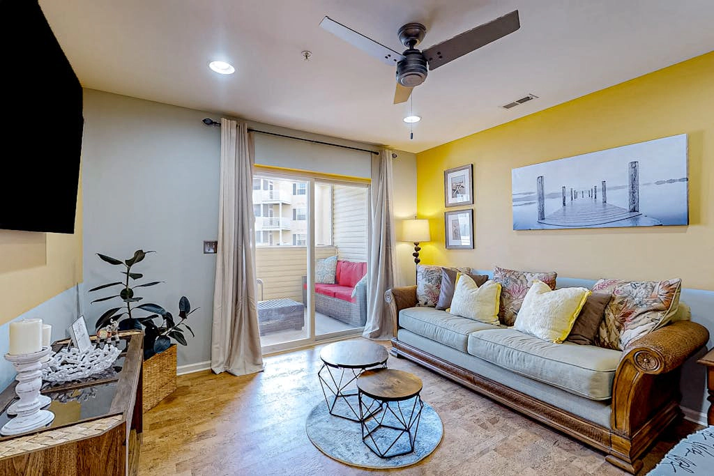 The Palms - 36507 Palm Dr, Unit #2102