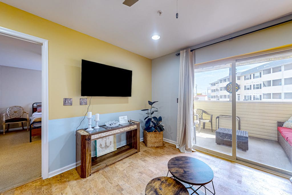 The Palms water-view condo near beach with outdoor pool, streaming, W/D, & AC