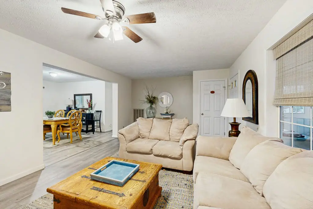 Piney Glade - 18628 Sylvan Dr
