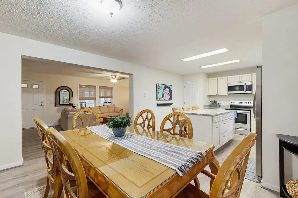 Piney Glade - 18628 Sylvan Dr