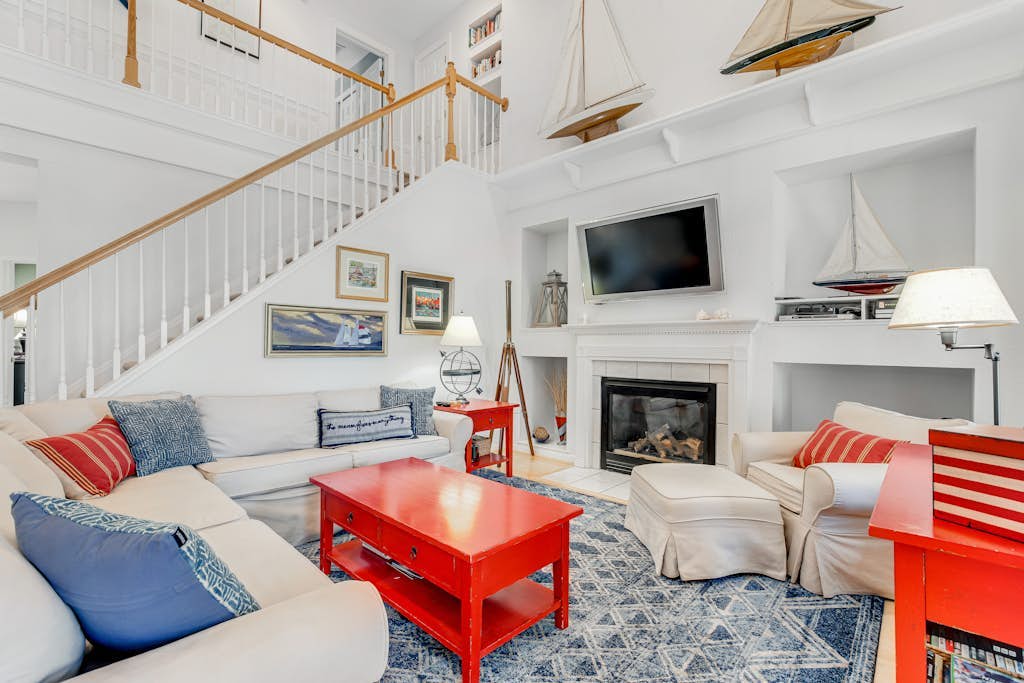 Bear Trap Dunes dog-friendly townhouse w/pond views, sunsets, and beach shuttle