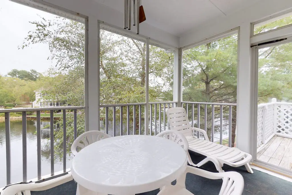 Sea Colony - 19007 Lakeview Ct