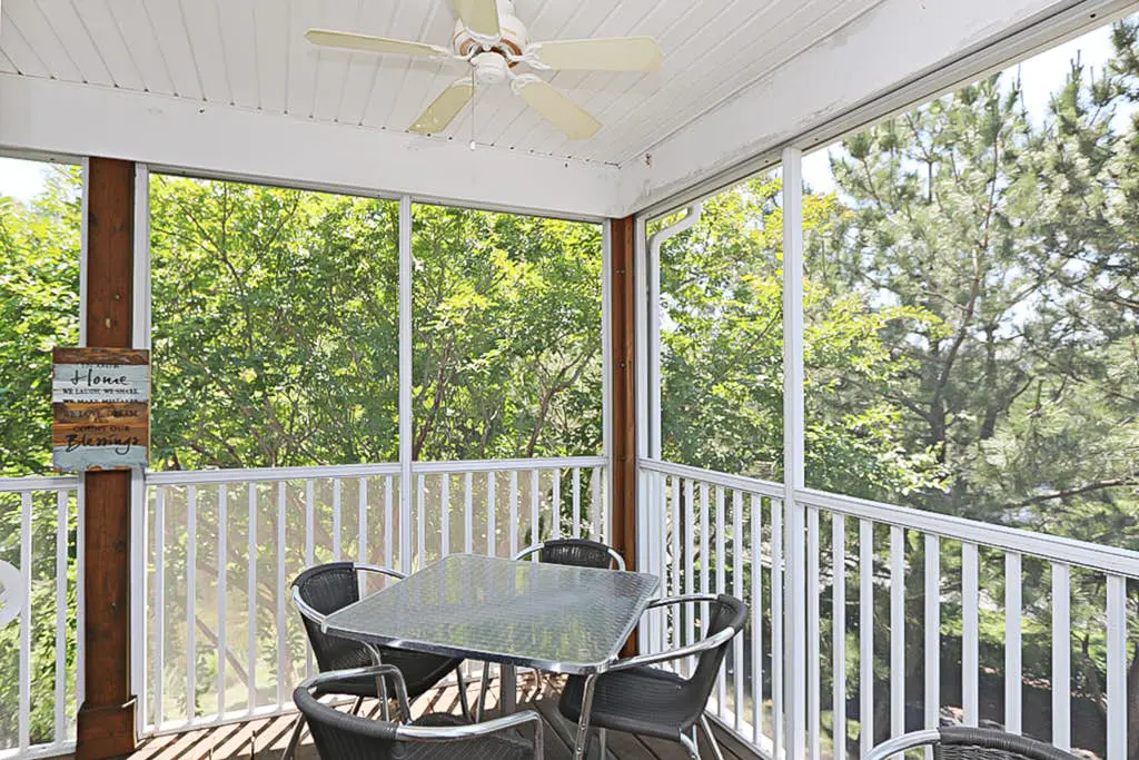 Sea Colony - 55021 Pine Lake Dr