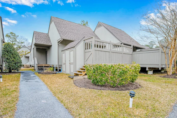 Sea Colony Tennis 1st-floor condo w/ pool