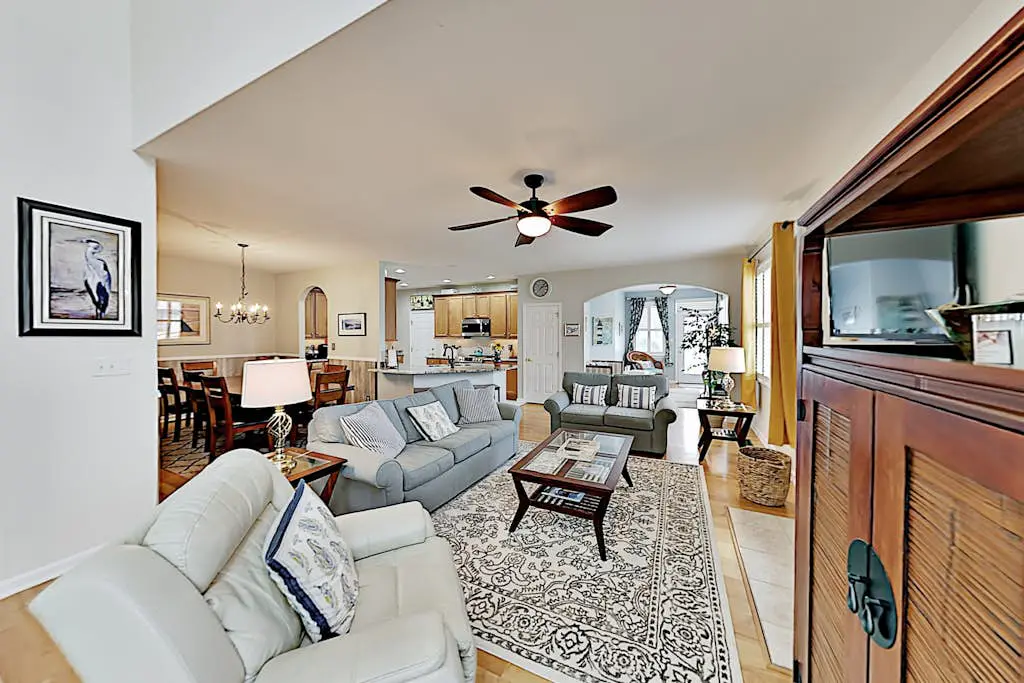 Bayside Resort - 11134 Signature Blvd