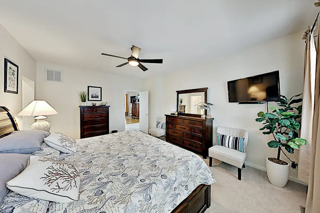 Bayside Resort - 11134 Signature Blvd