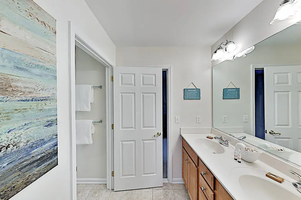 Bayside Resort - 11134 Signature Blvd