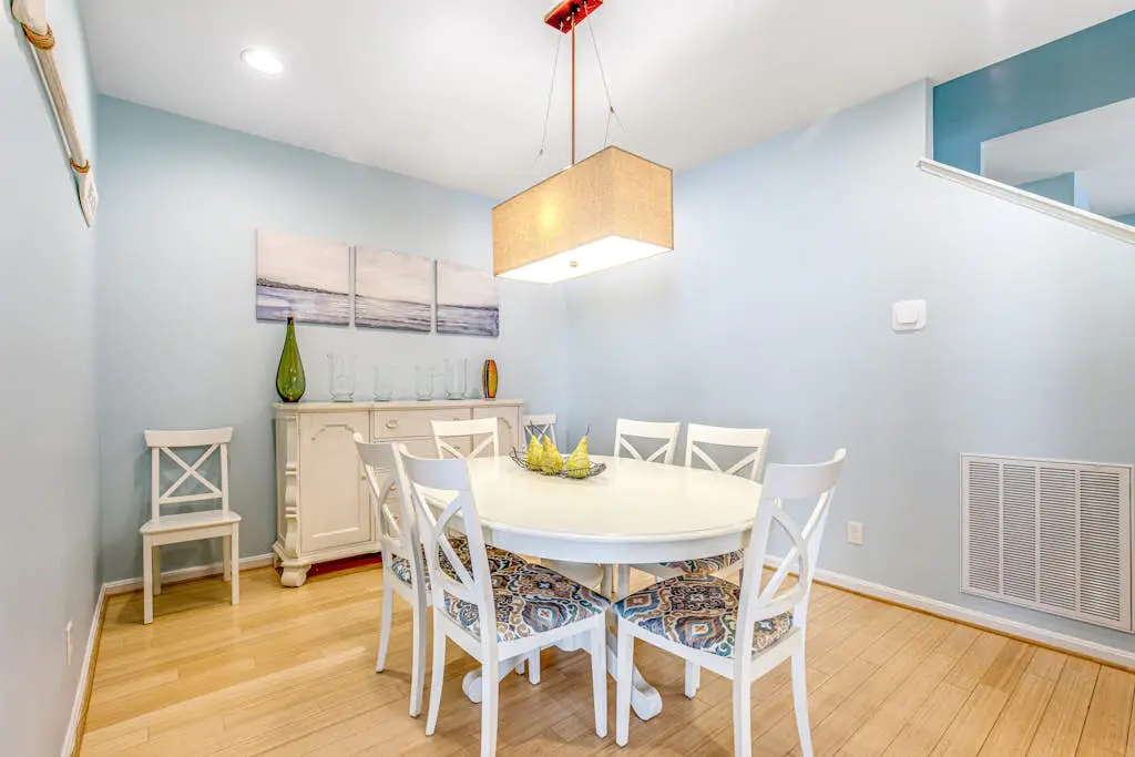Bayside Resort - 11420 West Sand Cove Rd