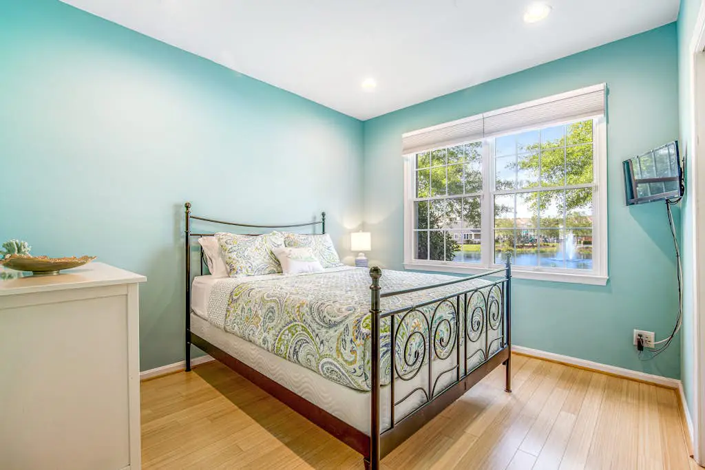 Bayside Resort - 11420 West Sand Cove Rd