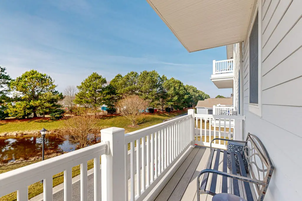 Bayside Resort - 11444 West Sand Cove Rd