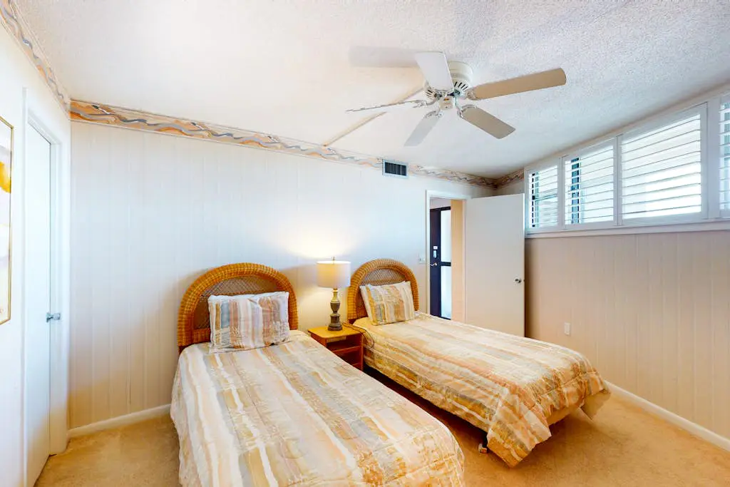 Sea Colony - 1501N Edgewater House Rd