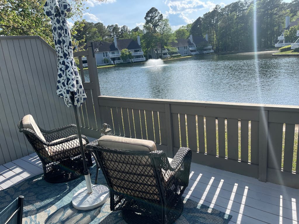 Sea Colony Tennis 1st floor condo w/ free WiFi, tennis courts and lakefront view