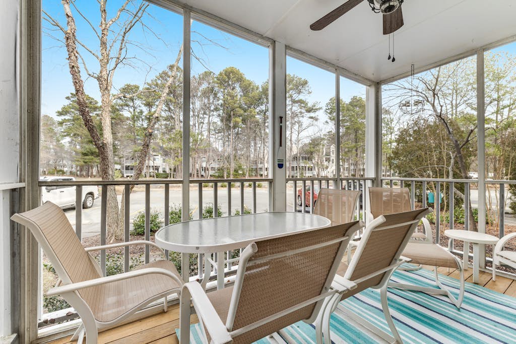 Sea Colony Tennis First-Floor Condo w/ Gym & Basketball Court