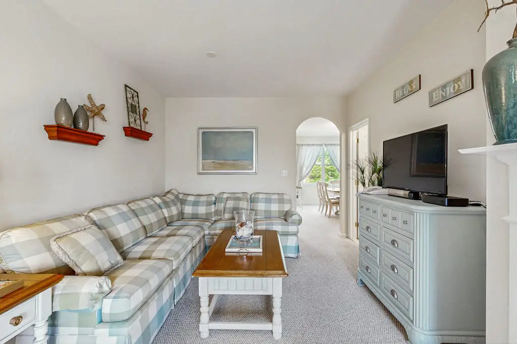 Bayside Resort - 36362 Azalea Ave