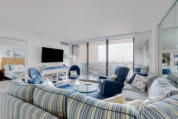 1st-floor Sea Colony Ocean condo with gym, sauna, & pool