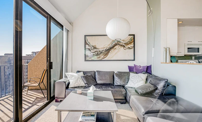 Sea Colony 9th-Floor Condo with Ocean View, Elevator, and Shared Sauna/Gym