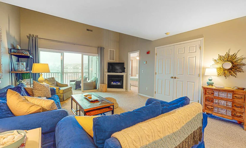Bethany Bay 3rd floor condo w/ golf on-site, free WiFi, and balcony