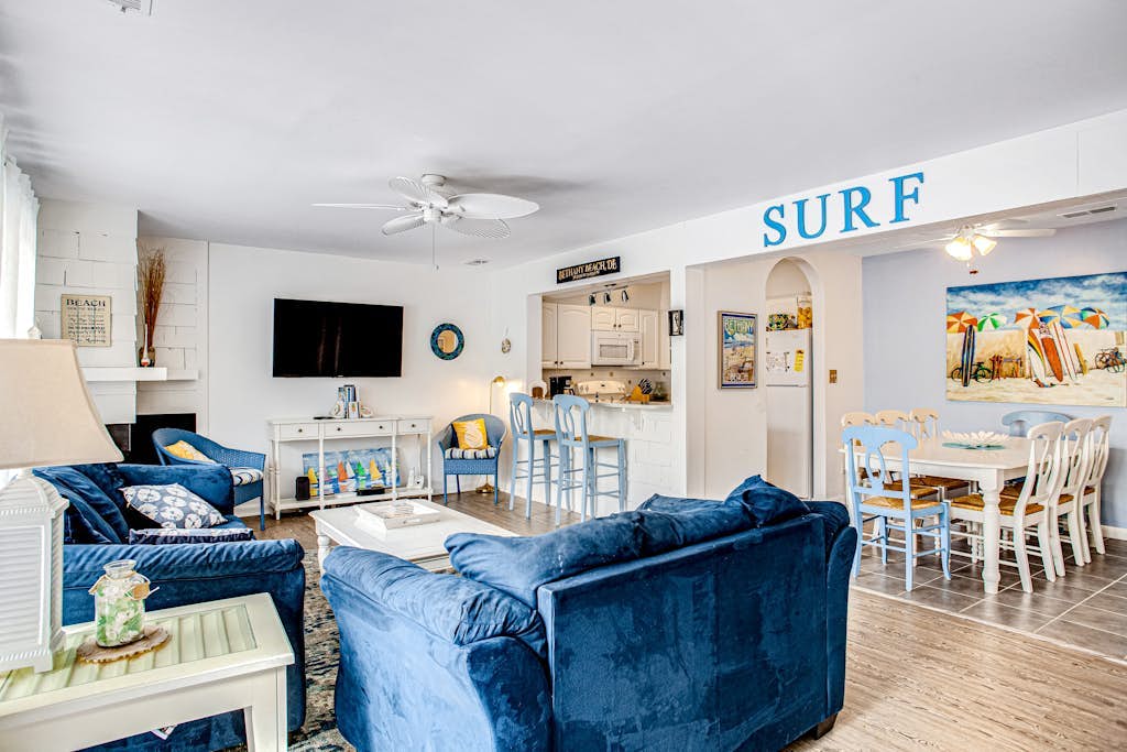 Sea Colony Tennis townhouse with basketball court, pool & sauna