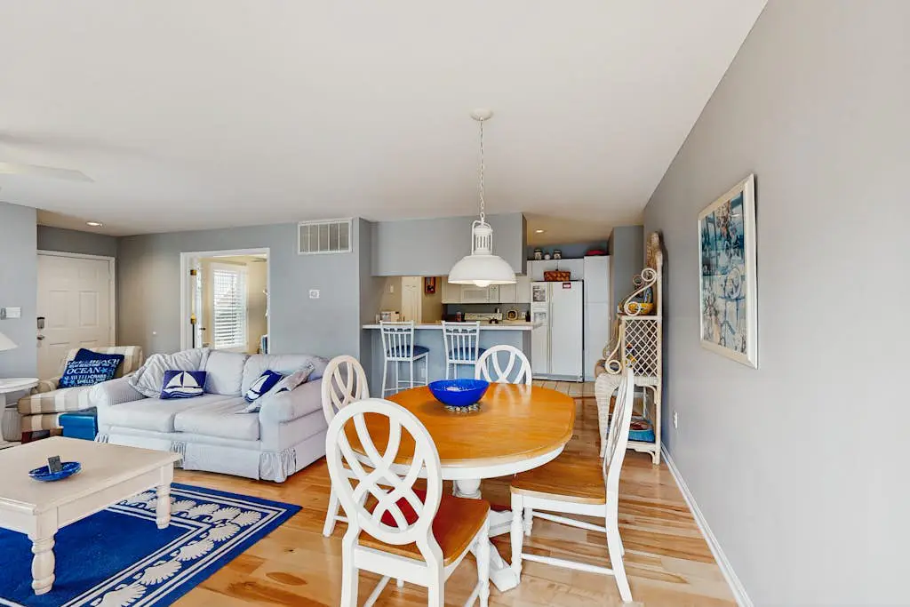 Sea Colony - 55054 Pine Lake Dr