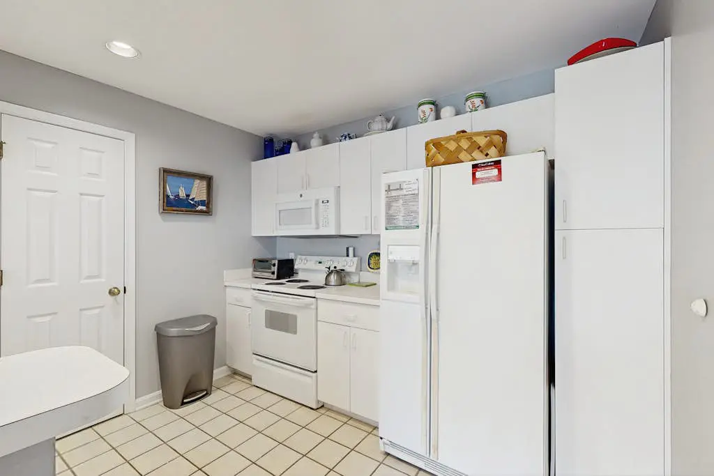 Sea Colony - 55054 Pine Lake Dr