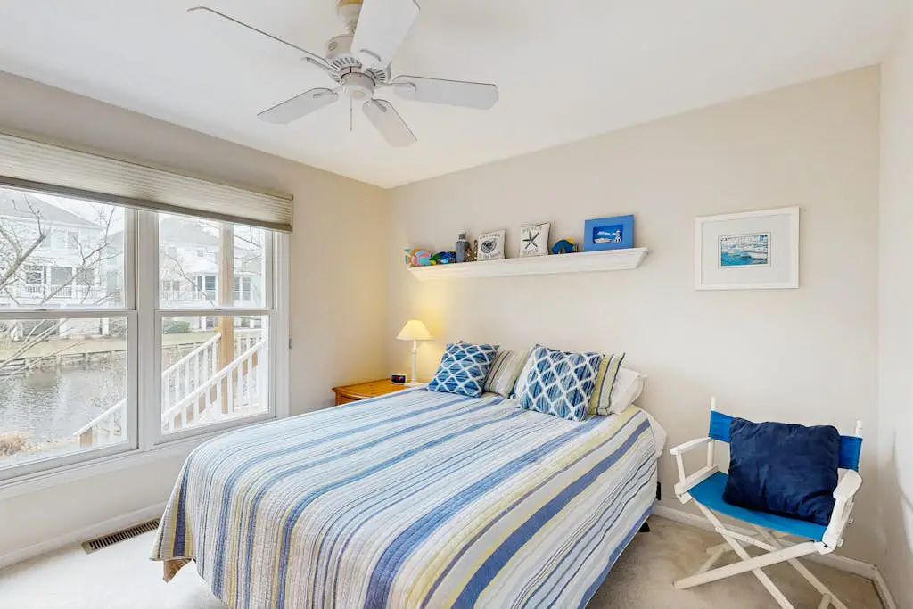 Sea Colony - 55054 Pine Lake Dr
