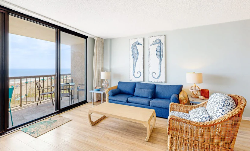 Sea Colony Ocean 6th floor condo w/ tennis court, basketball court, and balcony