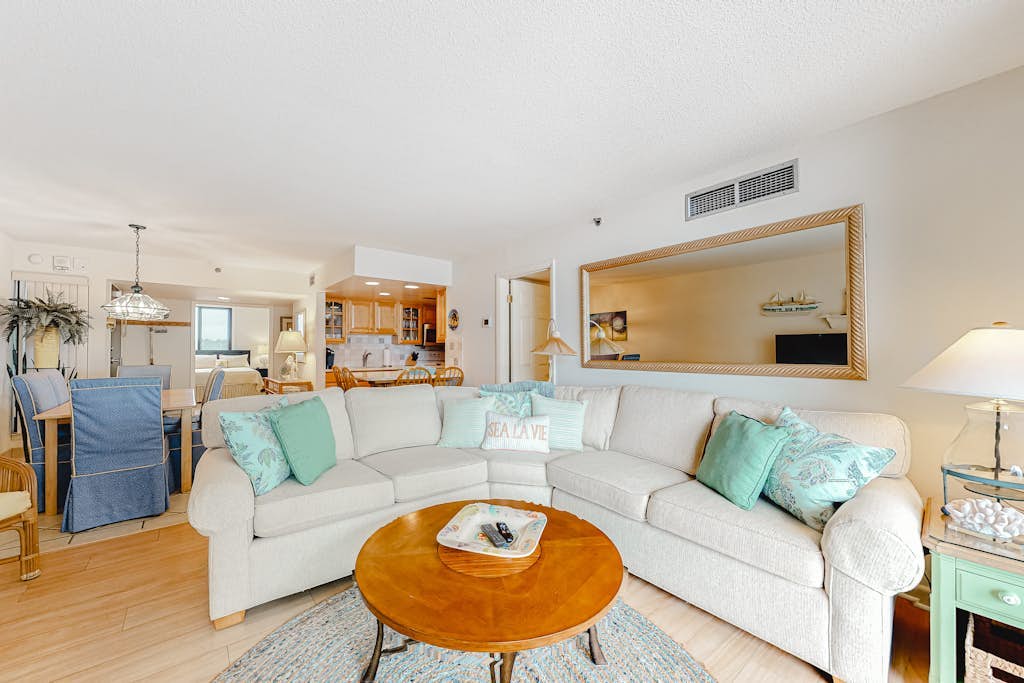 Sea Colony Ocean 5th floor condo w/ gym, basketball court, and shared sauna