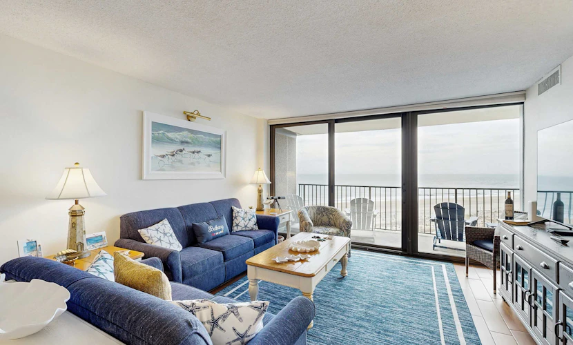 Sea Colony 6th floor condo w/ stunning southeastern coastline views