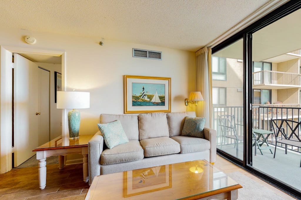 Sea Colony Ocean Third-Floor Condo with Tennis Court, Gym, & Balcony