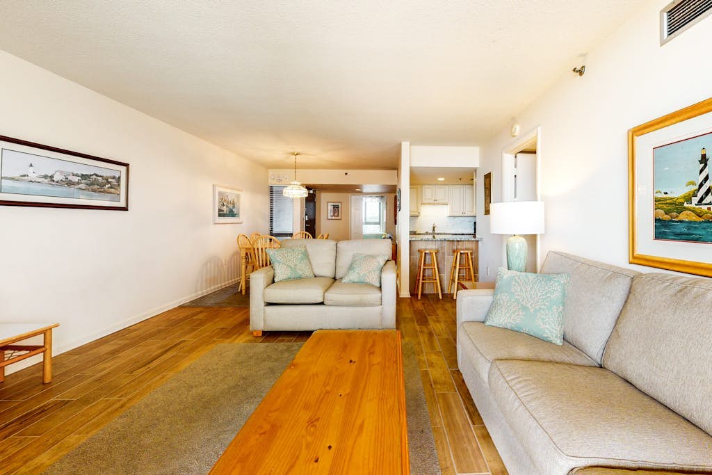Sea Colony Ocean Third-Floor Condo with Tennis Court, Gym, & Balcony
