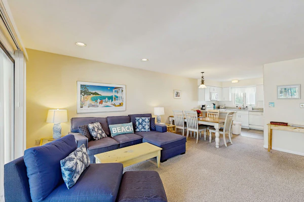 Sea Colony Tennis 1st-floor condo with a gym