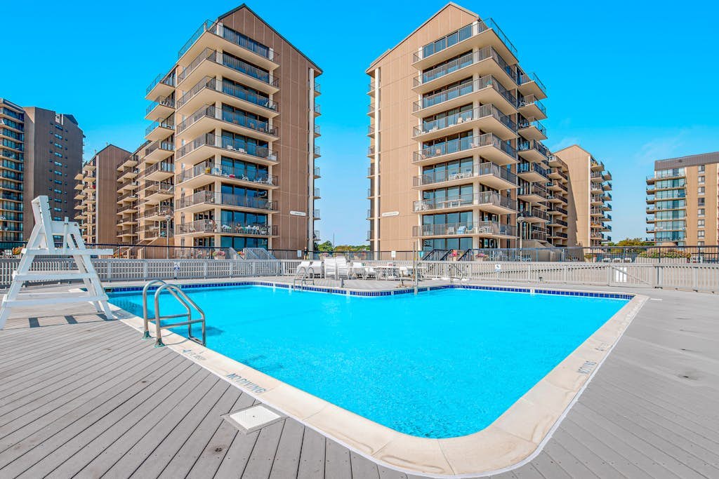 Sea Colony Ocean 7th floor condo w/free WiFi, tennis court, and elevator