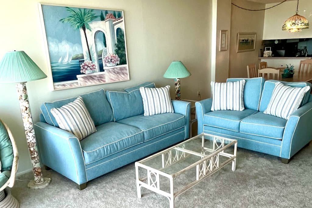 Sea Colony 7th floor condo w/ elevator, shared sauna, and ocean view