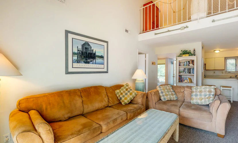 Sea Colony Tennis 2nd floor condo w/ basketball court, shared sauna, and pool