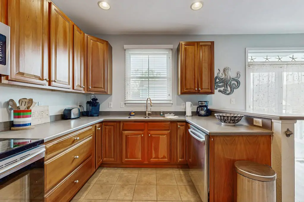 Bayside Resort - 11490 West Sand Cove Rd