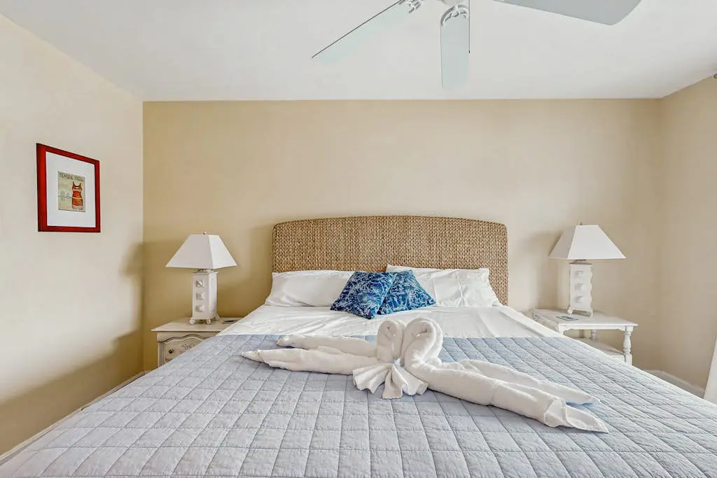 Bayside Resort - 11490 West Sand Cove Rd
