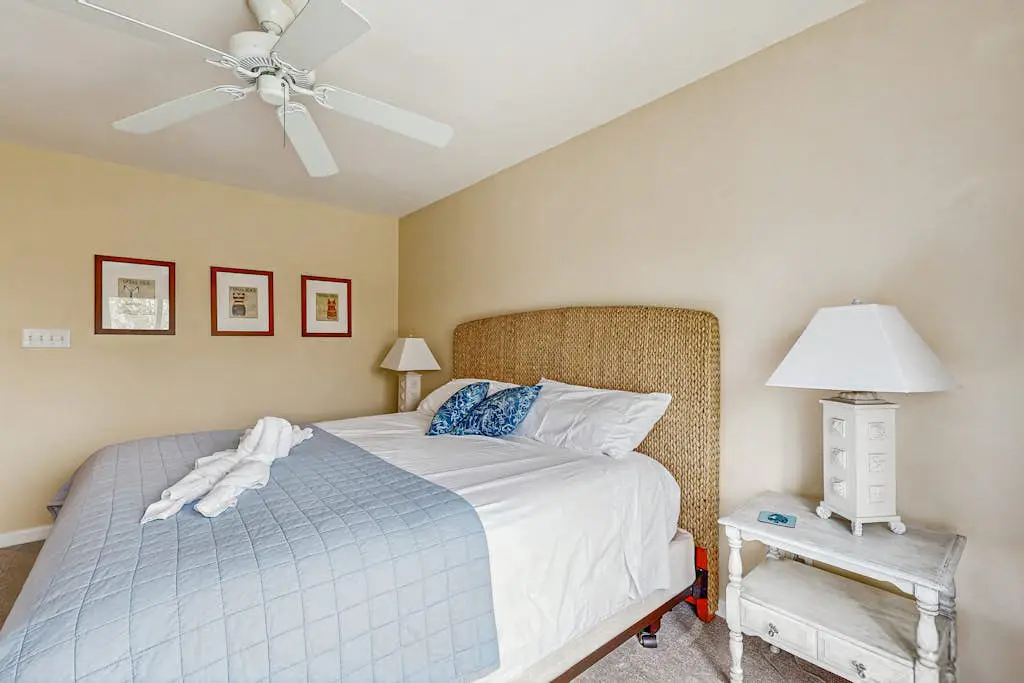 Bayside Resort - 11490 West Sand Cove Rd